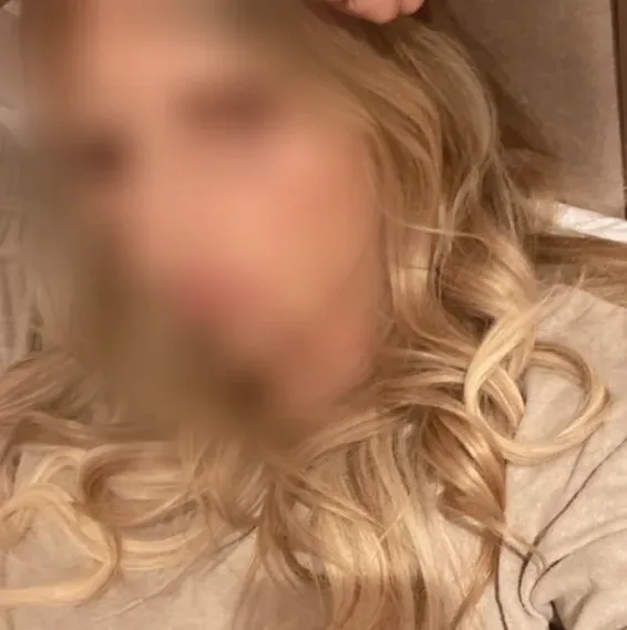 Cecilie, 28