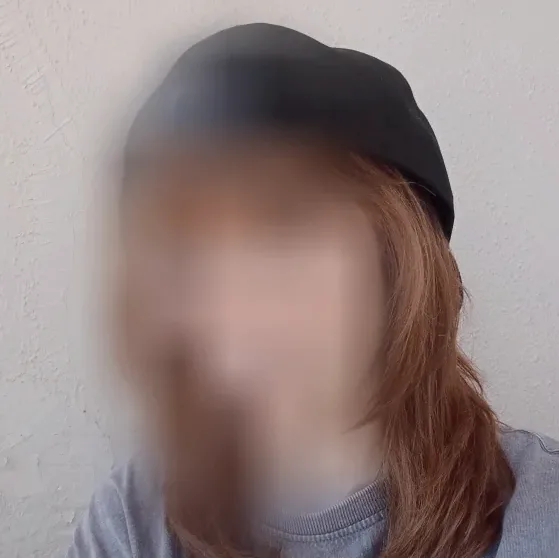 Olivia, 27